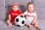 depositphotos_113500756-stockafbeelding-voetbal-baby-tweeling-fans-van.jpg